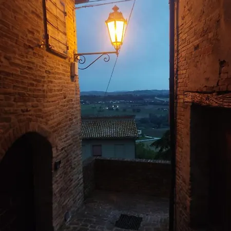 Casa Borgo Fonte Ferienhaus Castelleone di Suasa